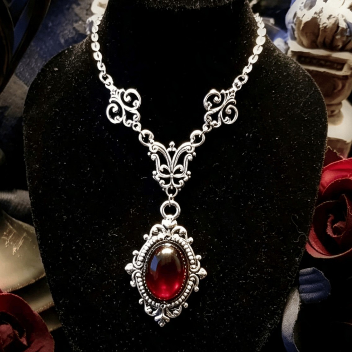 Men'S Victorian Accessories - Collar con Cameo de Vampiro, Cameo
