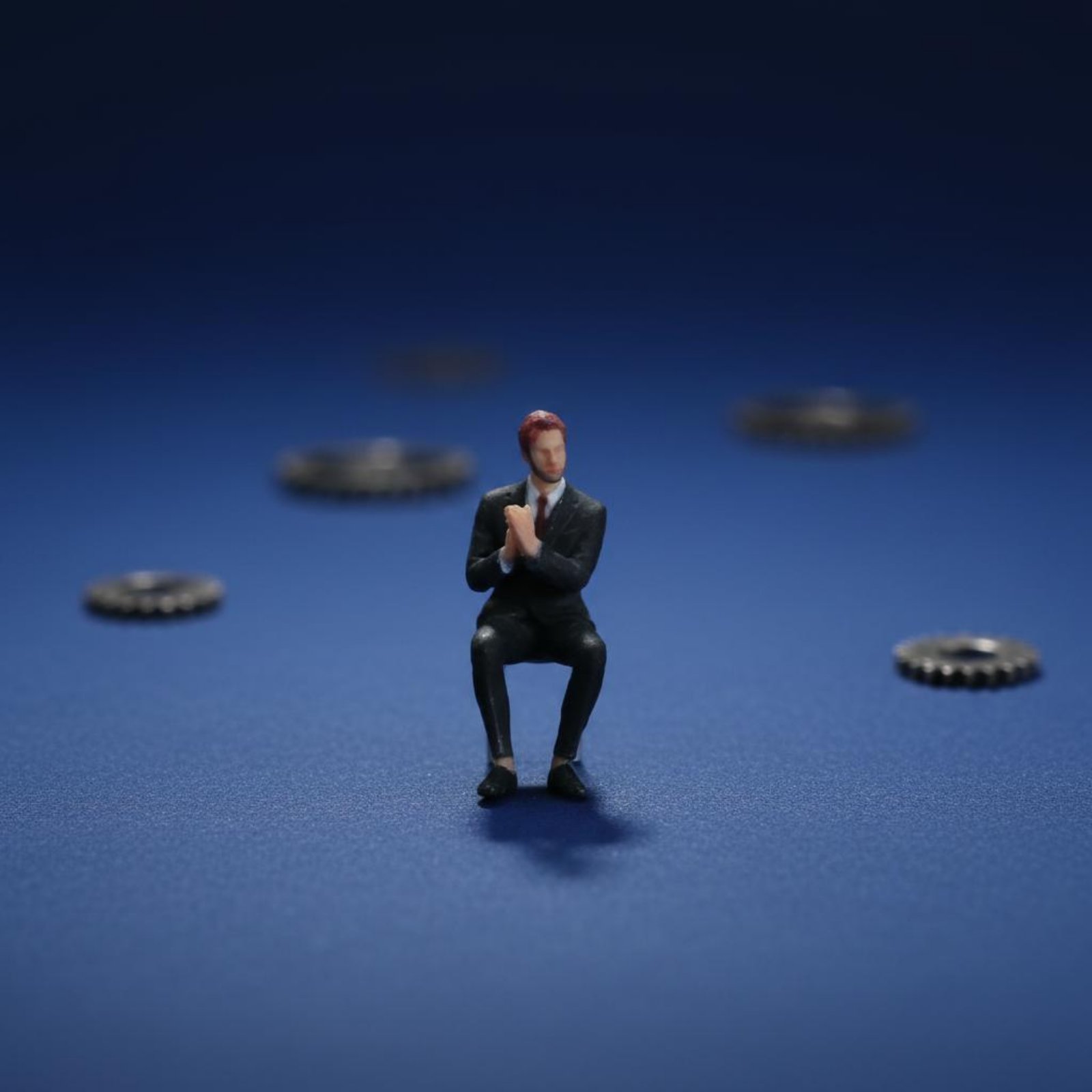 Figura de Hombre Sentado a Esc - Men'S Suit Accessories reseña y precio